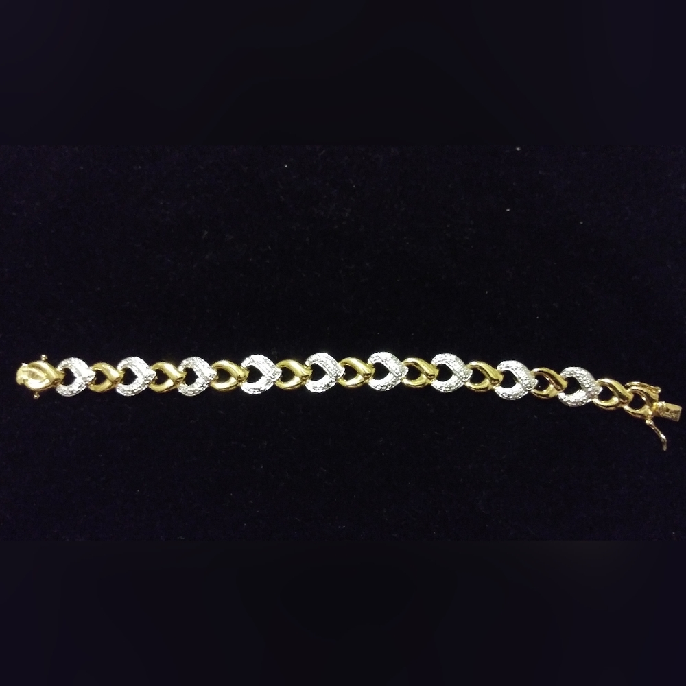 Gold plated heart bracelet with diamond chips